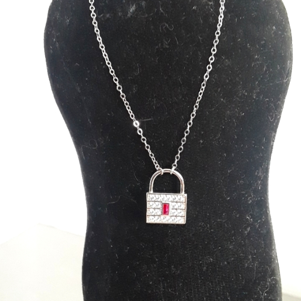 Crystal and (925) Silver Lock Anklet